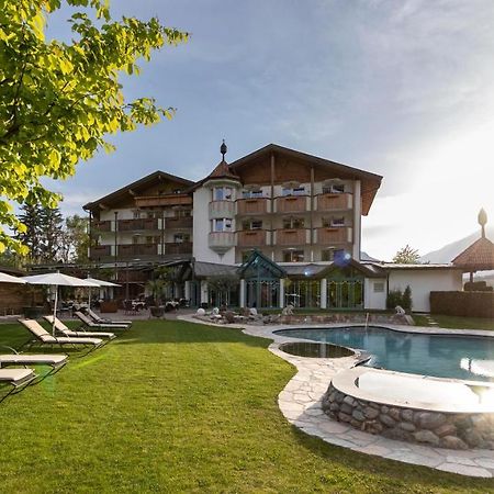 Hotel Burggraeflerhof Мерано Екстер'єр фото
