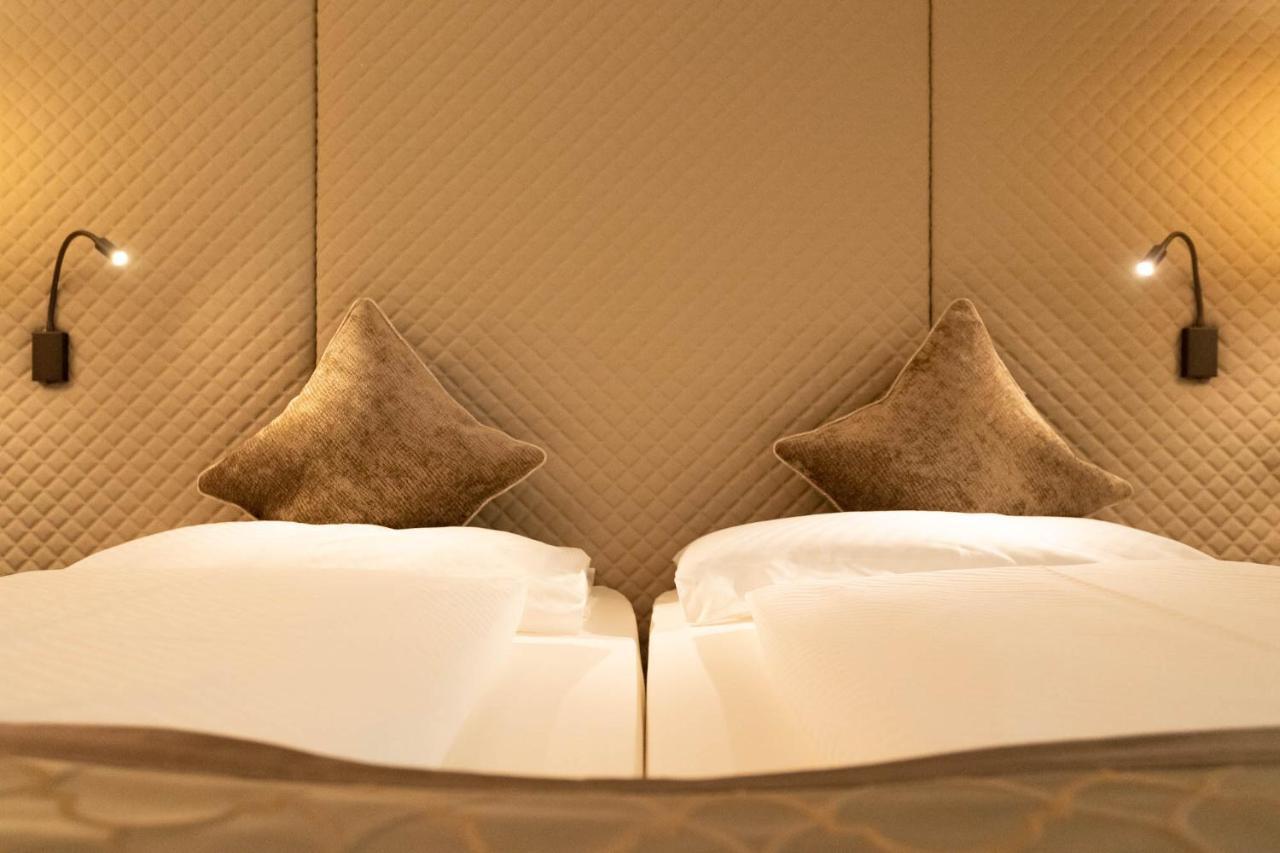 Hotel Burggraeflerhof Мерано Екстер'єр фото