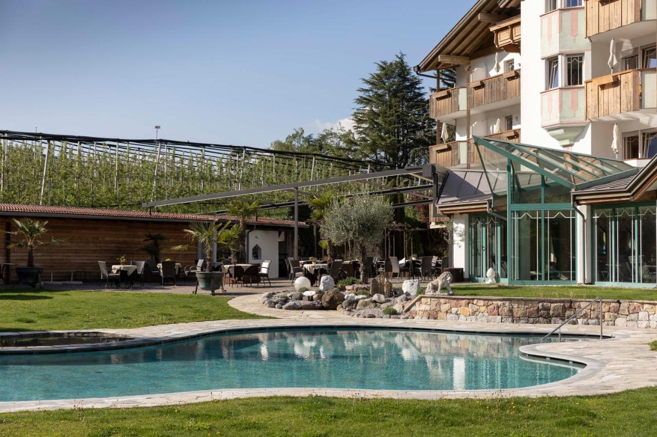 Hotel Burggraeflerhof Мерано Екстер'єр фото