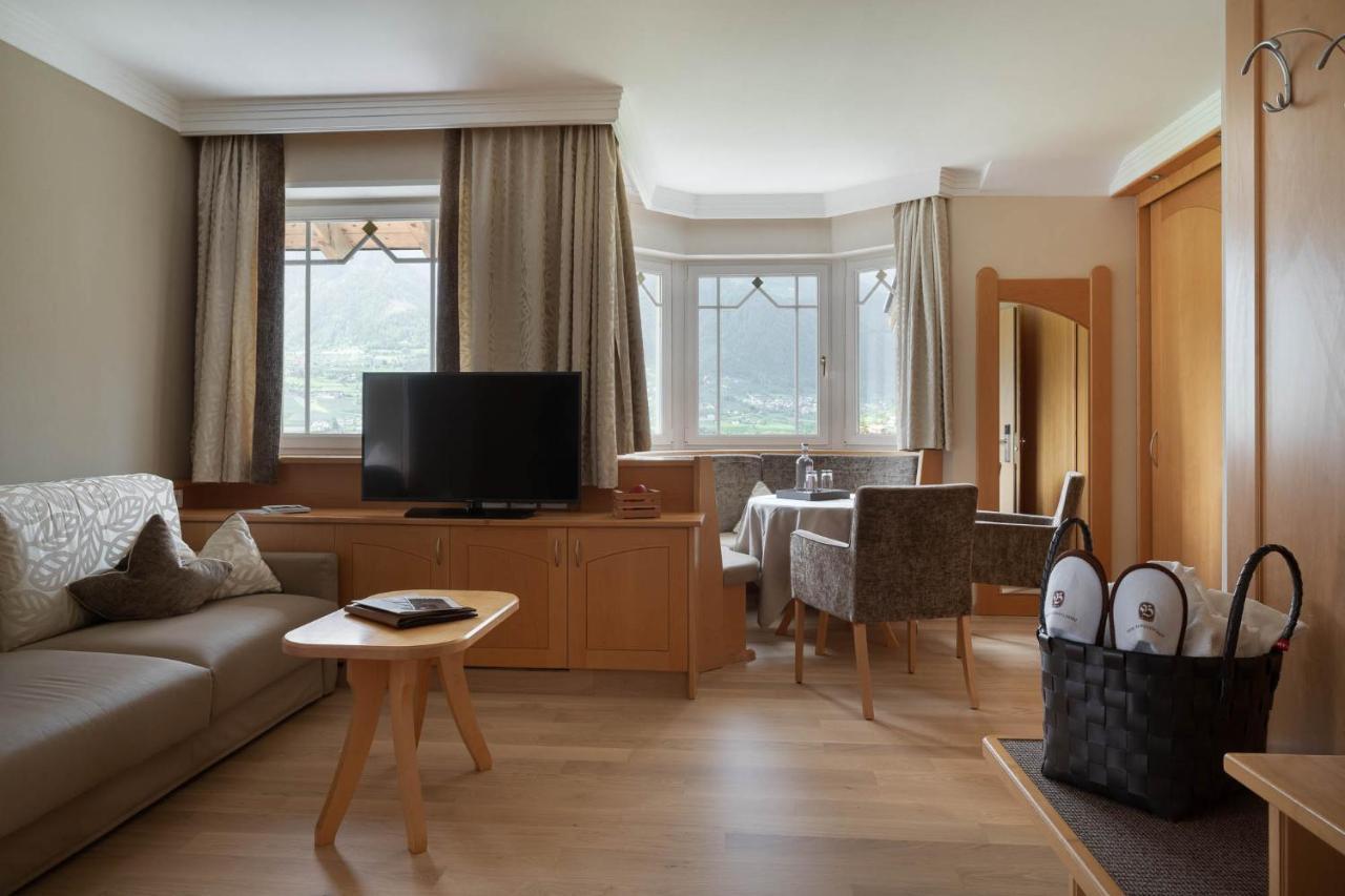 Hotel Burggraeflerhof Мерано Екстер'єр фото