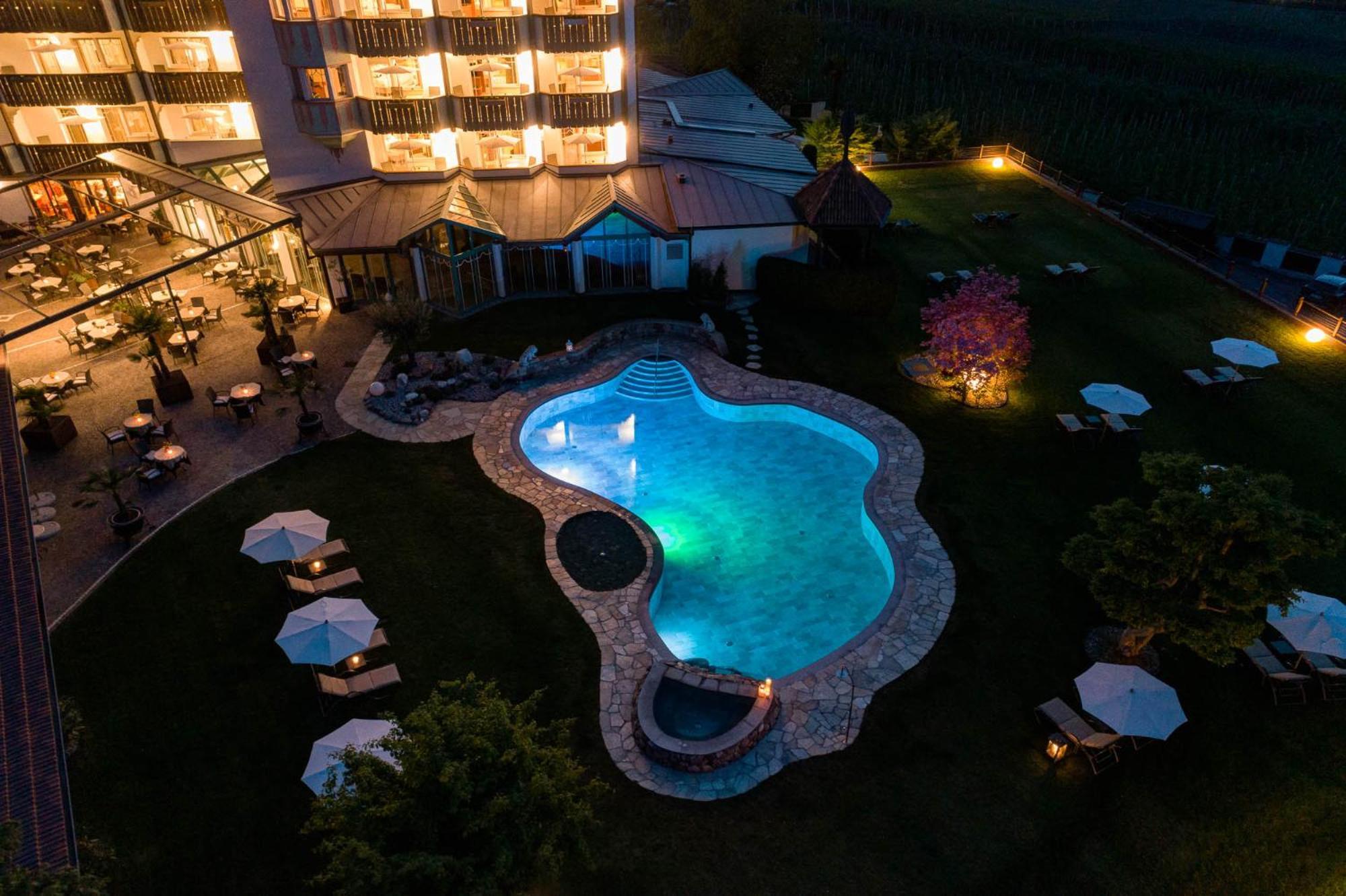 Hotel Burggraeflerhof Мерано Екстер'єр фото