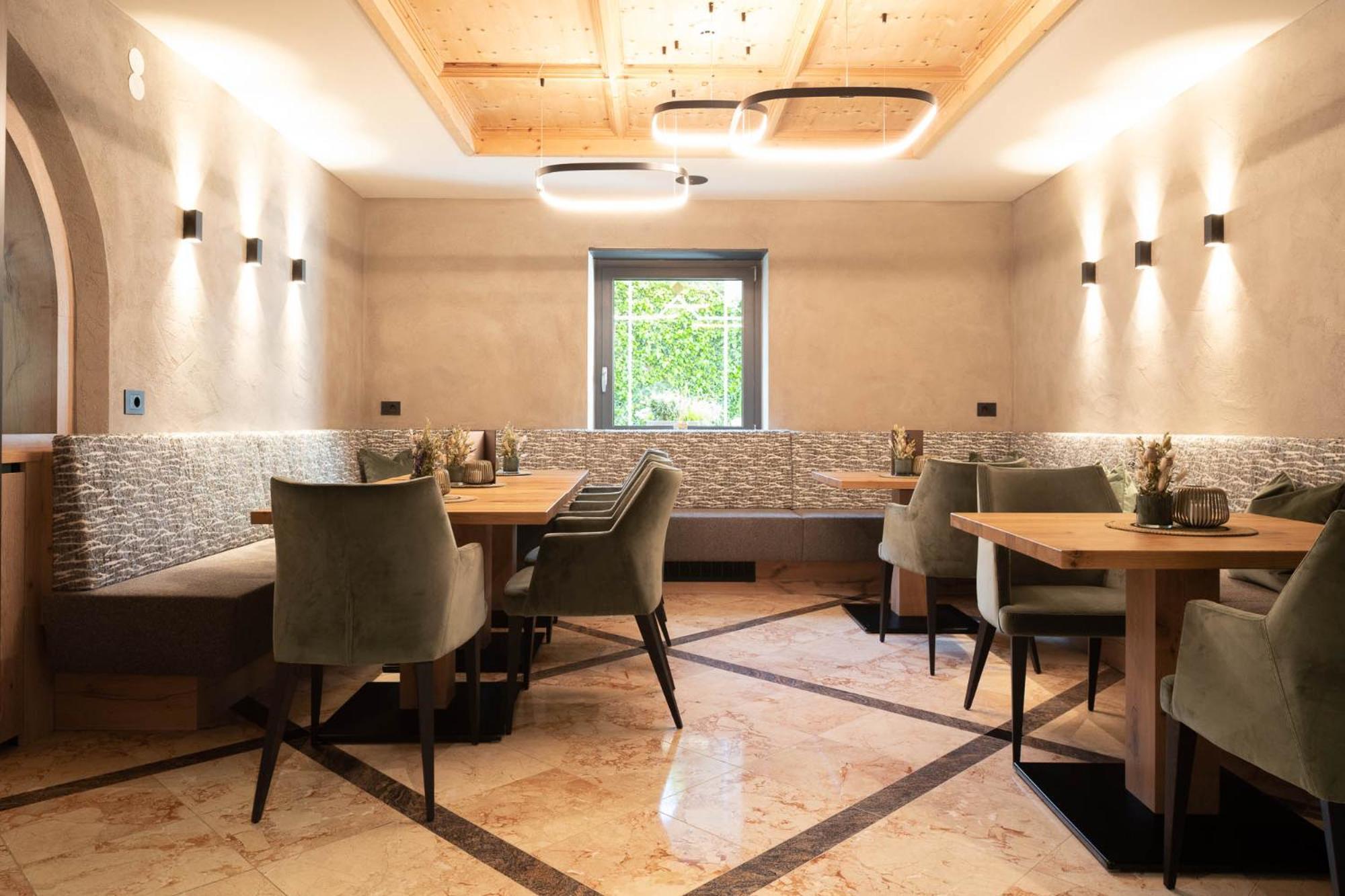 Hotel Burggraeflerhof Мерано Екстер'єр фото