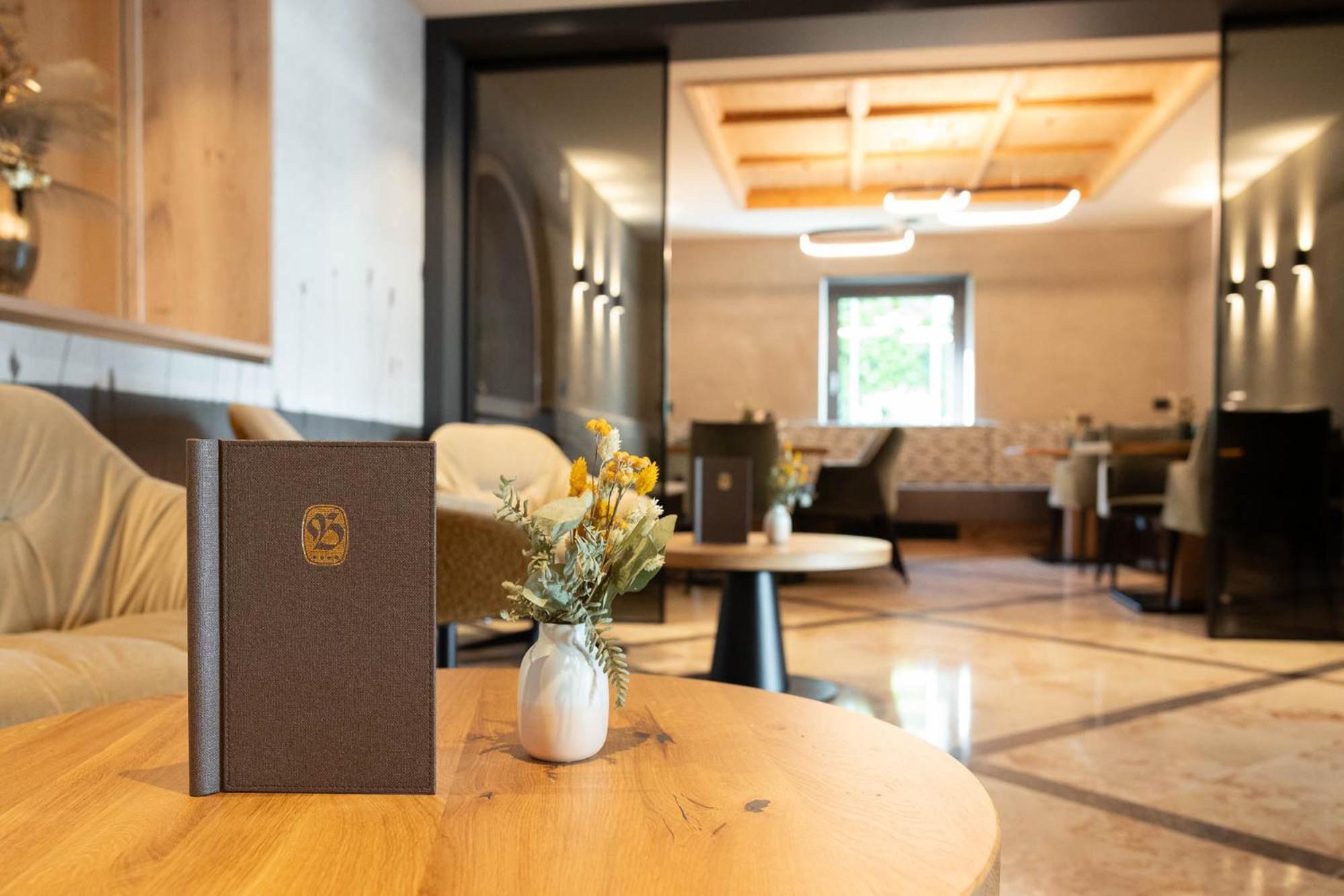 Hotel Burggraeflerhof Мерано Екстер'єр фото