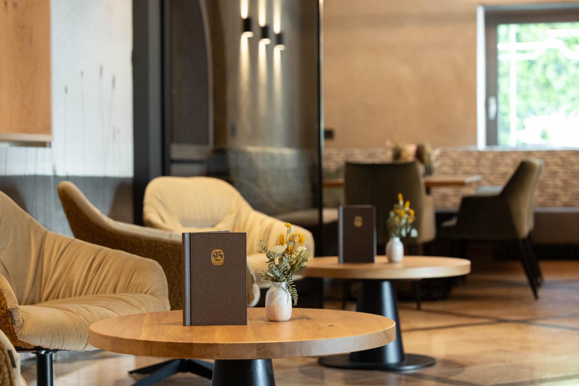 Hotel Burggraeflerhof Мерано Екстер'єр фото